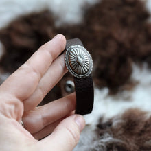Load image into Gallery viewer, Concho Leather Bracelet