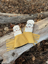 Load image into Gallery viewer, The Palomino Pendleton Fringe Gauntlet Mittens/Gloves