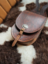 Load image into Gallery viewer, Stamped Leather Pommel Saddle Horn Bag