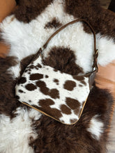 Load image into Gallery viewer, The Savannah Purse
