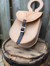Load image into Gallery viewer, Tooled Leather Longhorn Western Saddle Horn Bag
